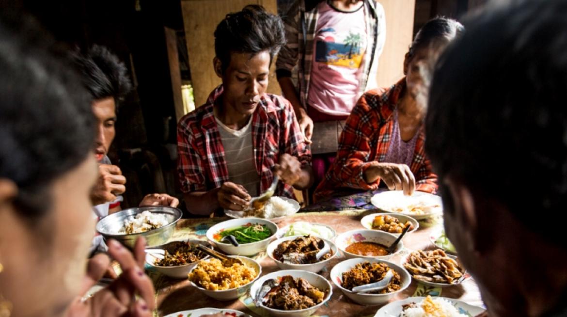 Men play a vital role in improving family nutrition. Photo: John Rae